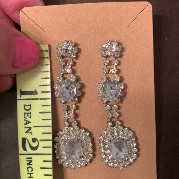 Silver Chandelier Earrings EUC - Picture 5 of 6